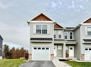 76 Skyview Cir, Hanover, PA 17331