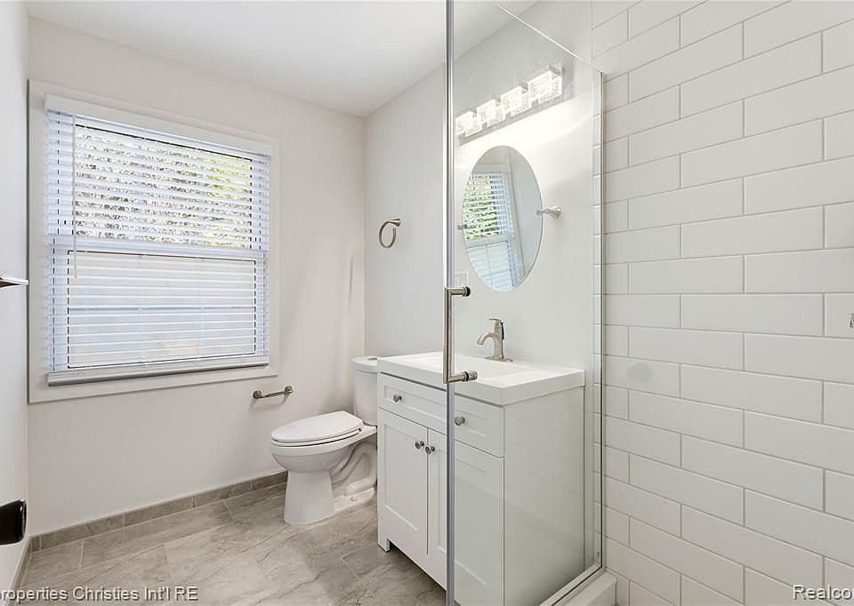 4494 Burnley Dr, photo 22