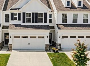 855-2 Dipper Ln, Aurora, OH 44202