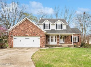8701 Rambo Ct, Louisville, KY 40228