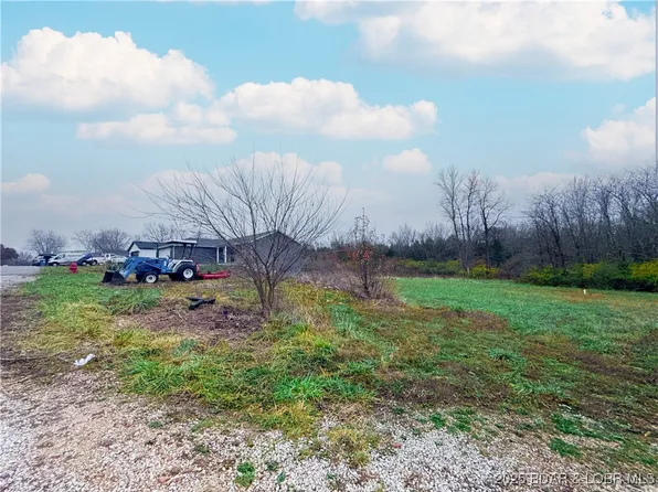LOT 5 W Bourbon St, Eldon, MO 65026
