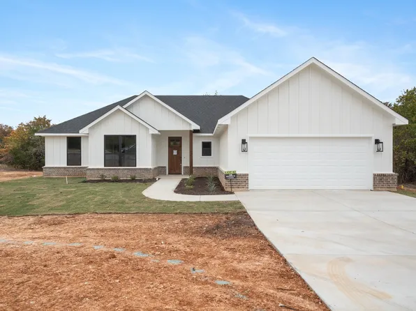 136 Graystone Dr, Weatherford, TX 76088