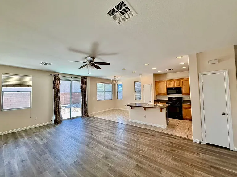 9137 Wine Cellar Ave — Photo 4