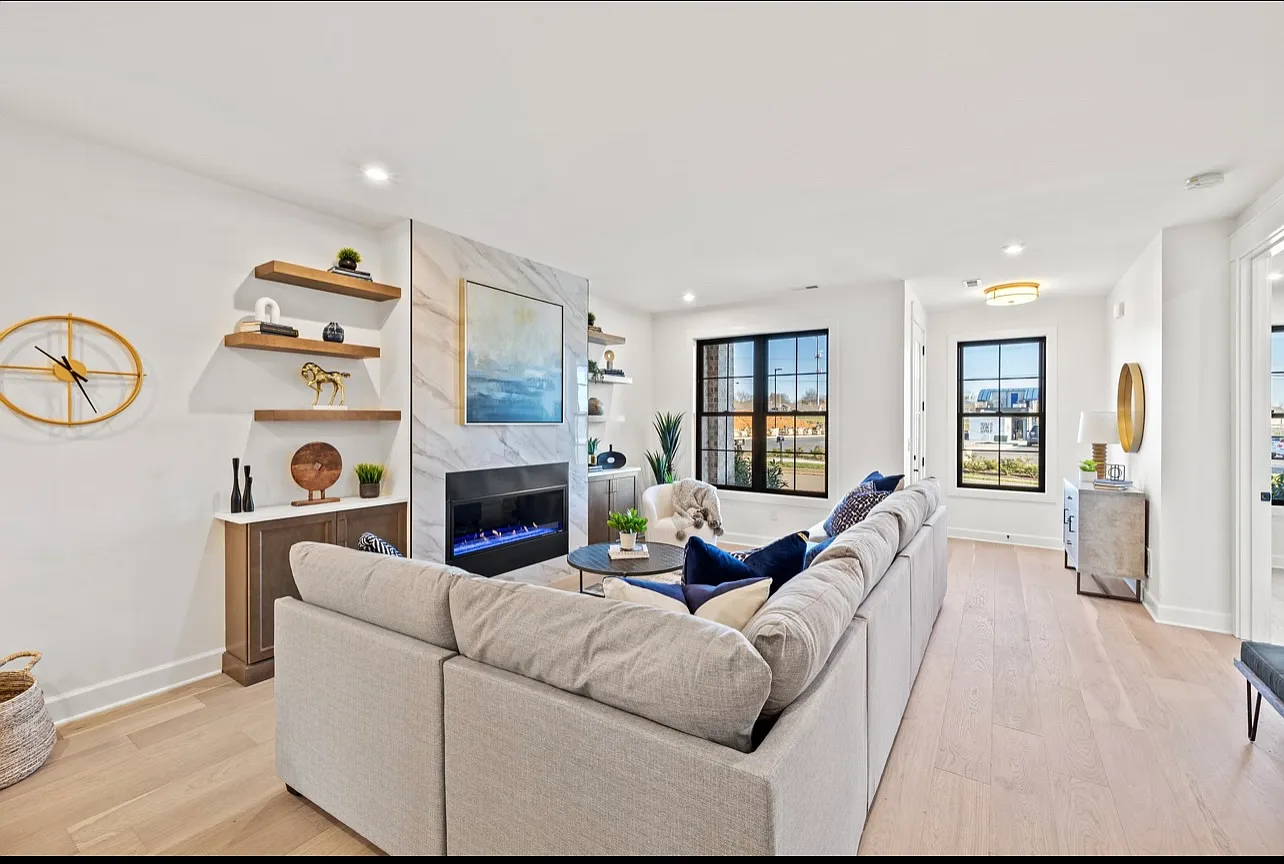 4189 Cocos Way — Photo 4