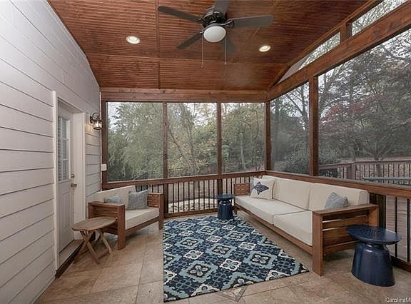 2nd image of 105 Estate View Ct