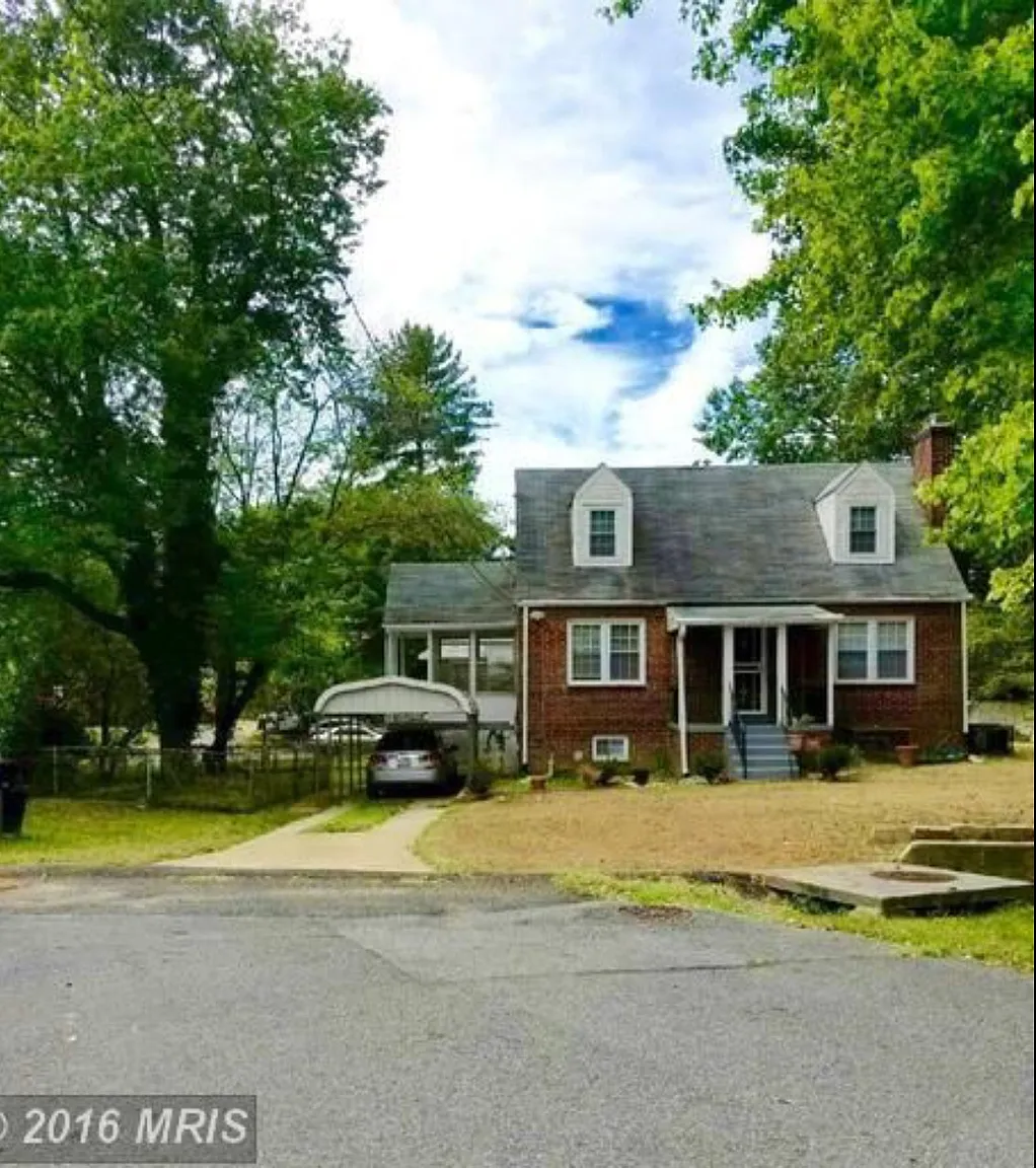 5111 Durand St photo 1