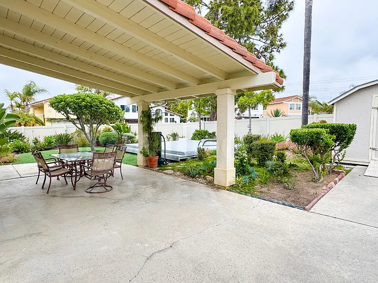 203 Chapalita Dr — Photo 30