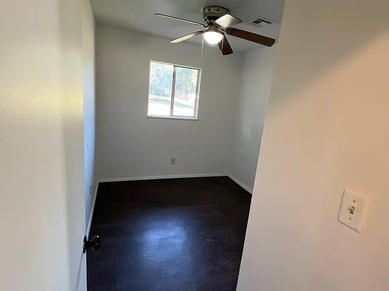 10720 E Reno Ave — Photo 9