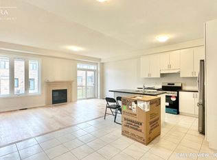 27 Bromfield St, Whitby, ON L1P0P8