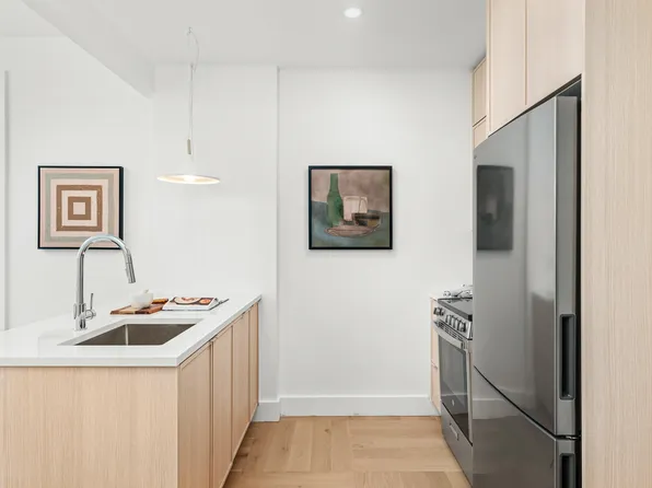 526 Baltic Street 1E image 2 of 43