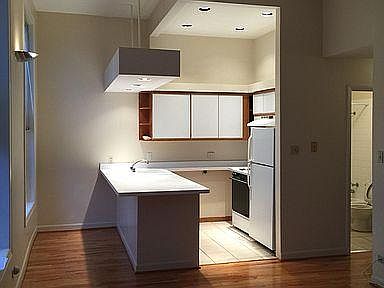 2nd image of 1627 N Sedgwick St #F2