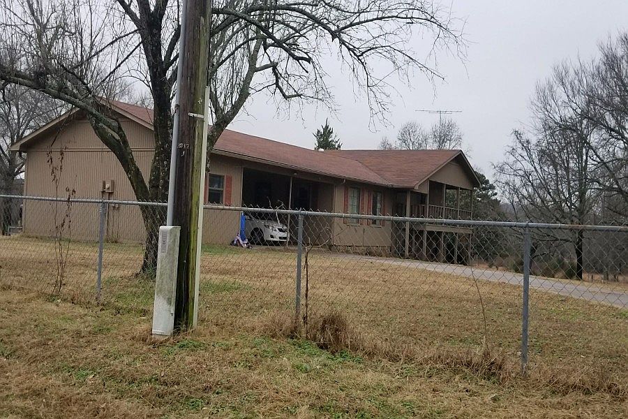 2nd image of 65 Blue Jay Ln
