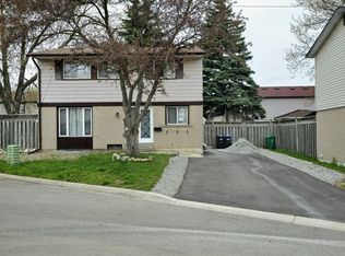 6 Grove Park Sq, Brampton, ON L6S 2K3