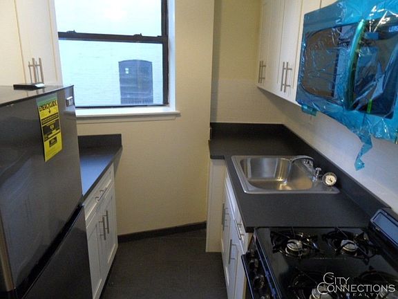 2nd image of 67 W 109th St APT 5A