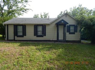 602 Hospital Rd, Waynesville, MO 65583