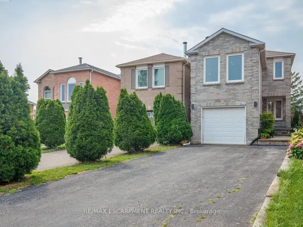 2790 Huntingdon Trl, Oakville, ON L6J 7G5