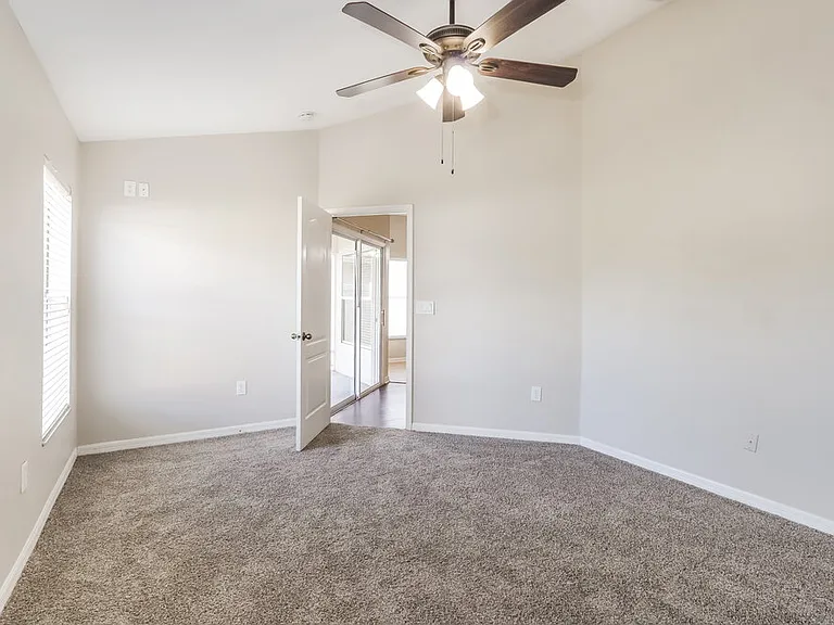 3832 Washburn Pl — Photo 9