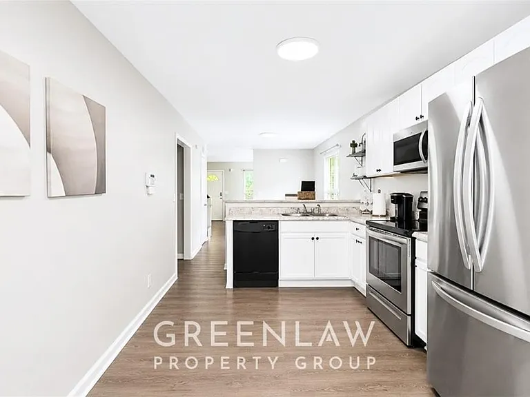 999 Washington St SW — Photo 13