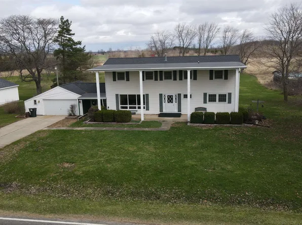 1590 Mason Rd, Owosso, MI 48867