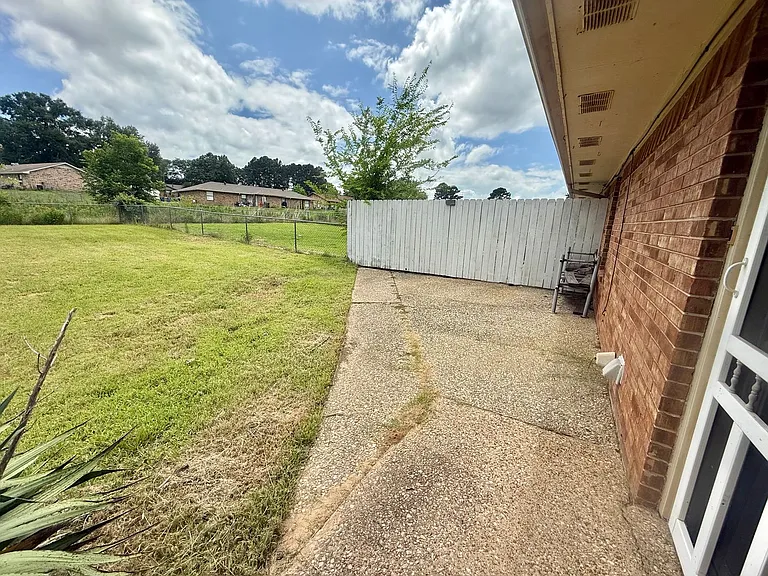 3243 Stoneridge Dr — Photo 15