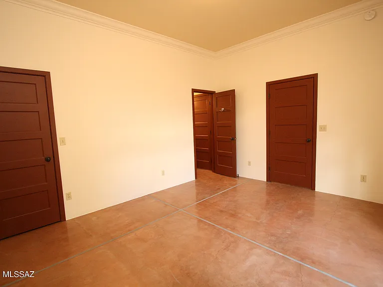 841 S Meyer Ave — Photo 23