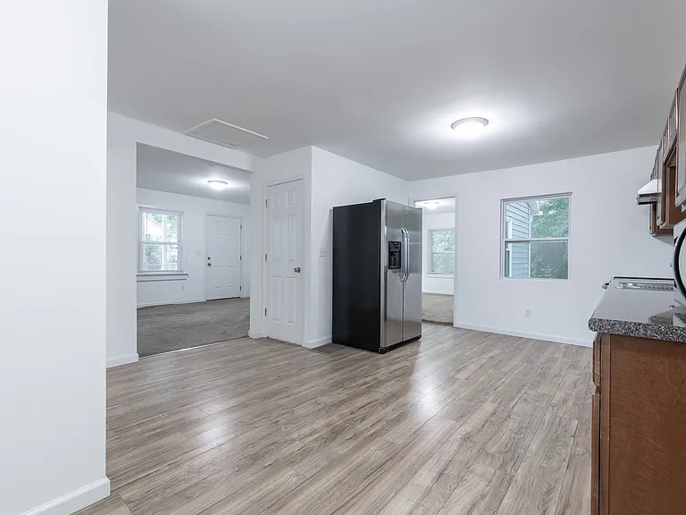 204 Walnut St — Photo 35