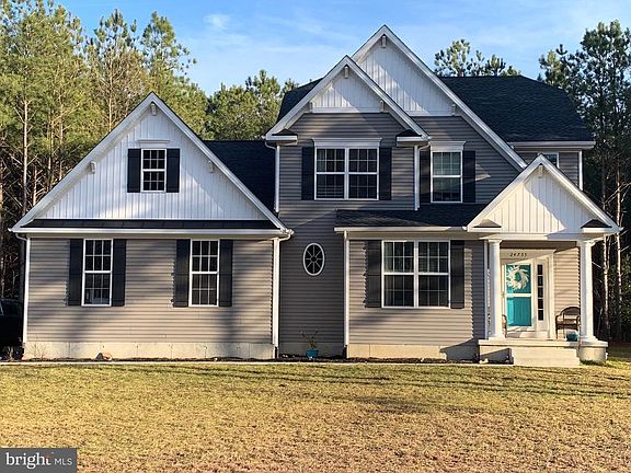 2nd image of Holly Oak Dr