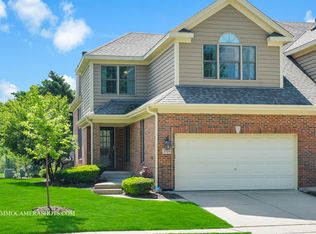 3709 King George Ln, Saint Charles, IL