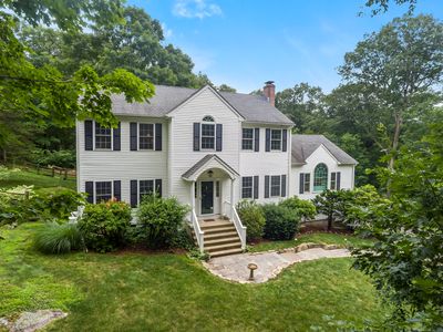 10 Applegate Lane, Monroe, CT, 06468