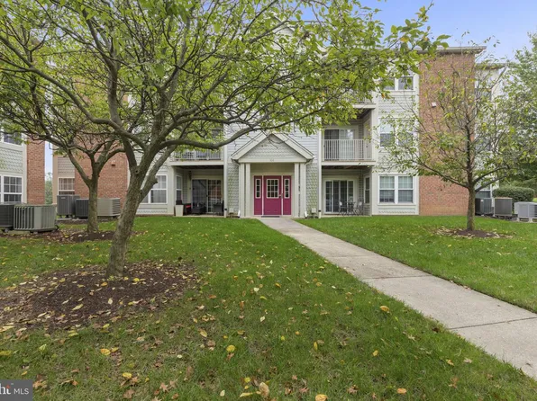 308 Blue Water Ct Unit 102, Glen Burnie, MD 21060