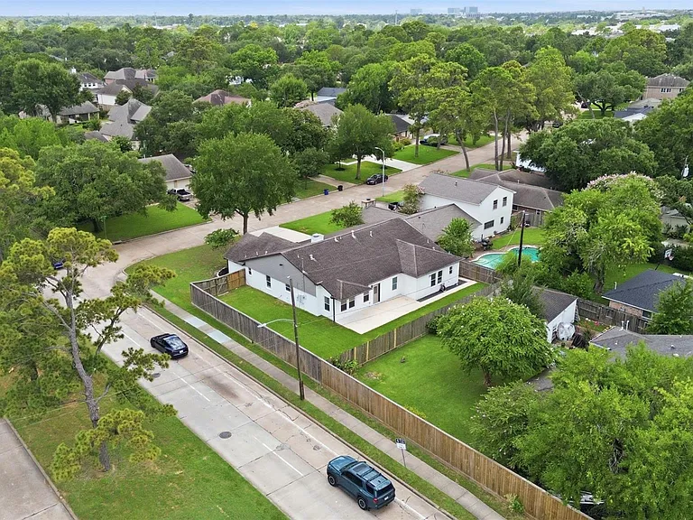 14002 Myrtlea Dr — Photo 27