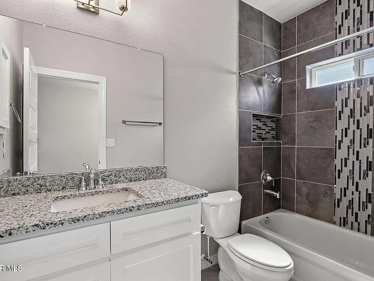 13186 Emerald Isle St — Photo 14