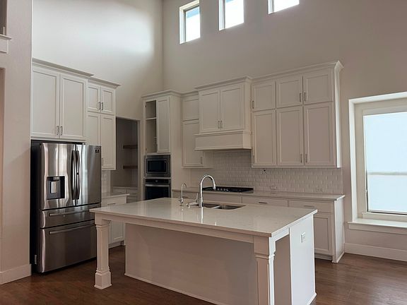 5th image of 13389 Crestmoor Dr