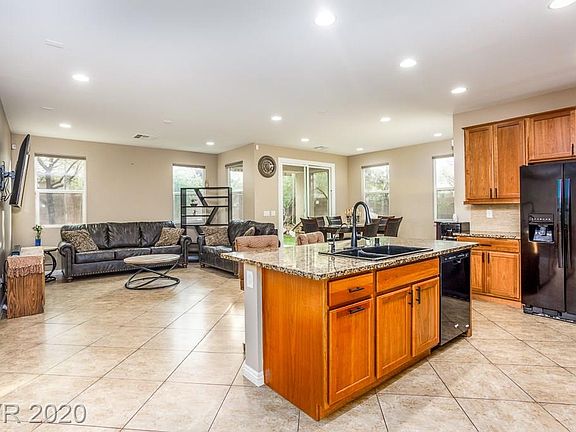 5th image of 7085 Glencoe Harbor Ave