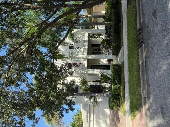 322 CARAVELLE Drive, Jupiter, FL 33458