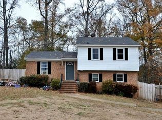 908 Peaceful Glen Rd, Charlotte, NC 28273