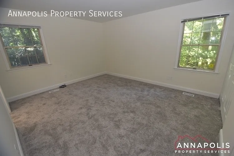 921 Blue Ridge Dr — Photo 10