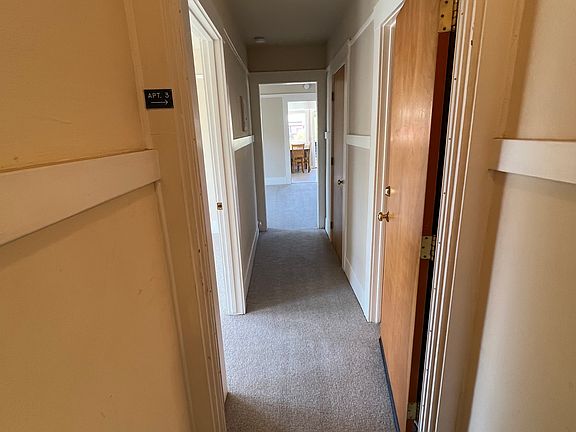 entrance to upper rear unit