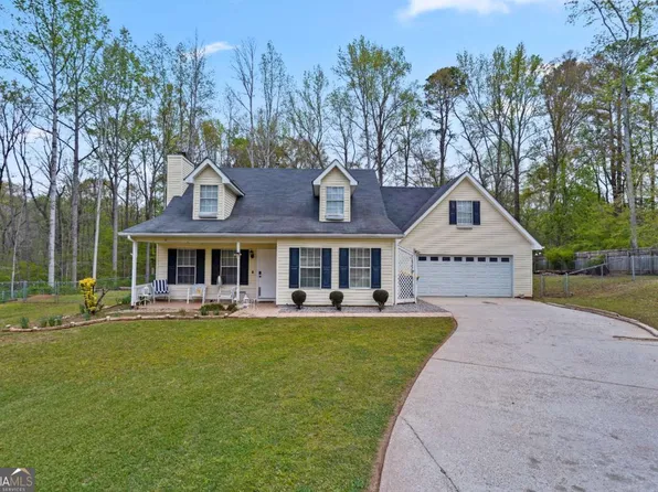 135 Creekview Dr, Newnan, GA 30263