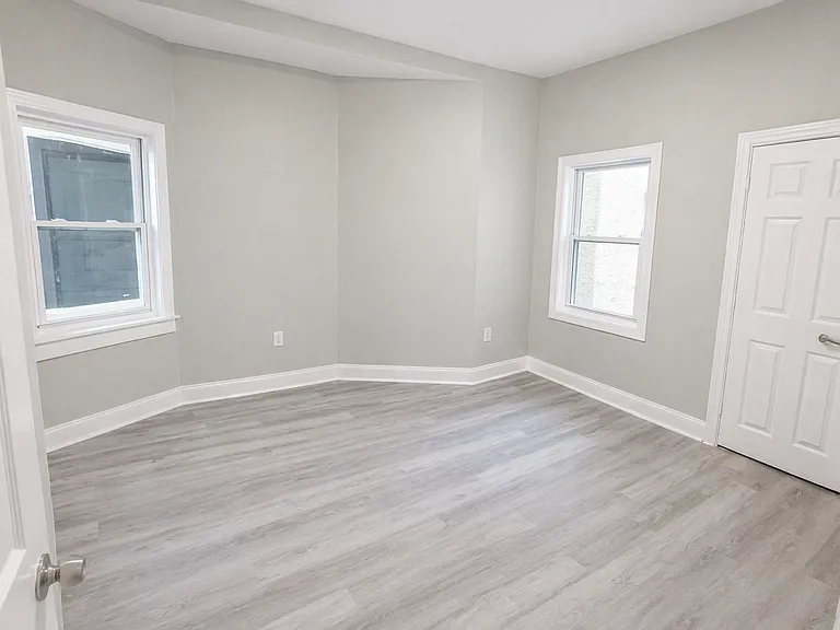 71 W Alpine St #21 — Photo 4