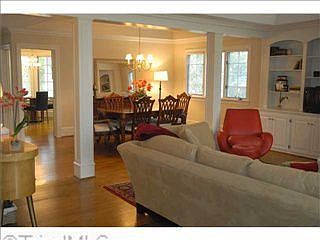 4th image of 6 Barrington Dr