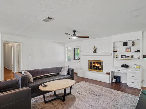 4858 Winesanker Way, Fort Worth, TX 76133