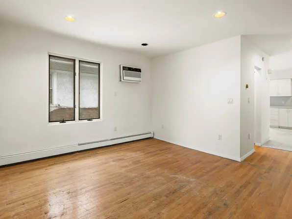 558 84th Street image 18 of 24