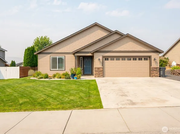 811 7th Avenue NE, Ephrata, WA 98823