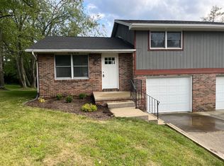 6192 Island Dr NW, Canton, OH 44718