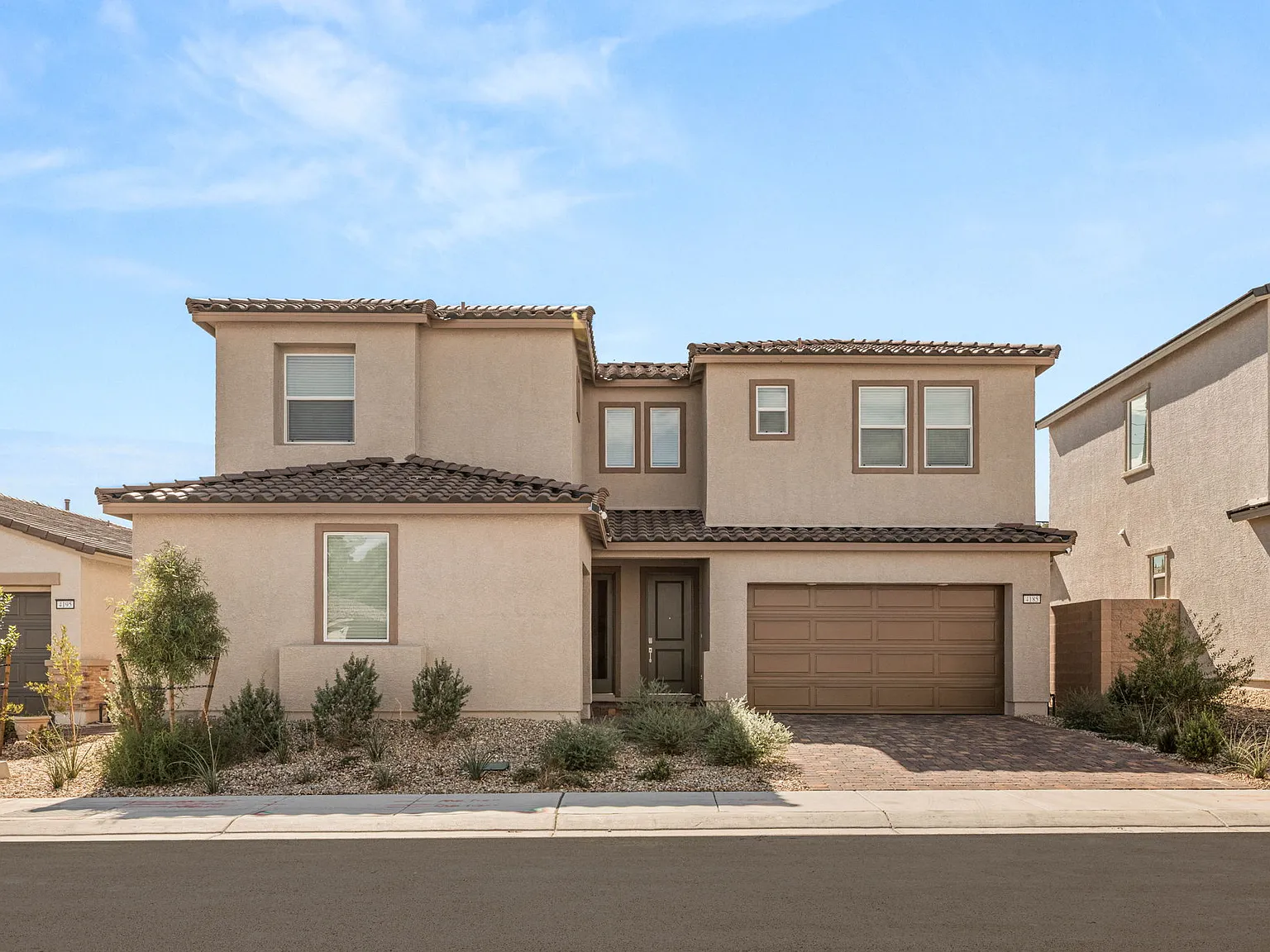 4 bed, 3.5 bath, 3064 sqft, $3,700 — Photo 2