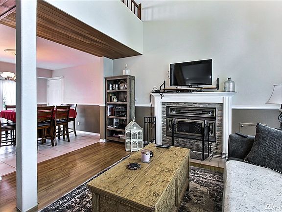 5th image of 3920 Blossom Dr NE