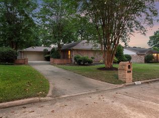 10211 Cantertrot Dr, Humble, TX 77338