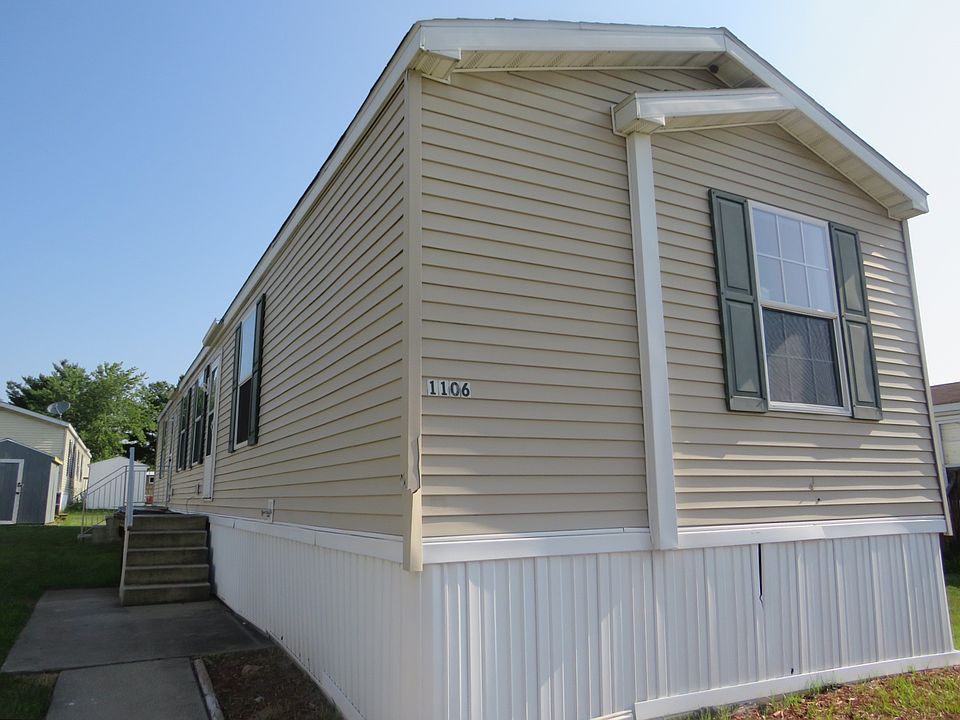 2nd image of 1106 White Oak E