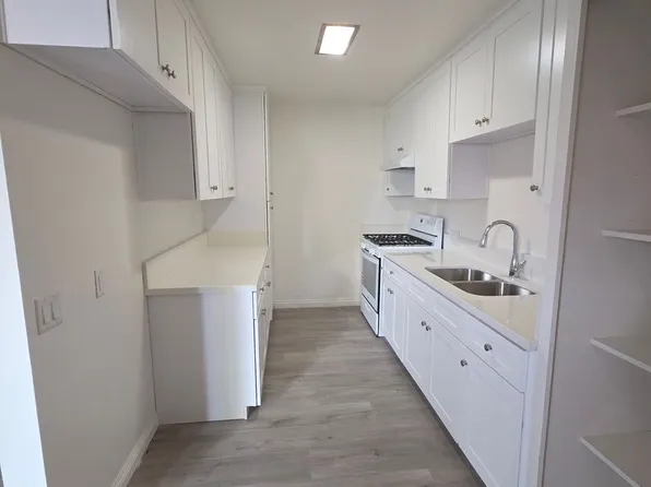 #659, 1853 1/2 Alpha Rd #4, Glendale, CA 91208